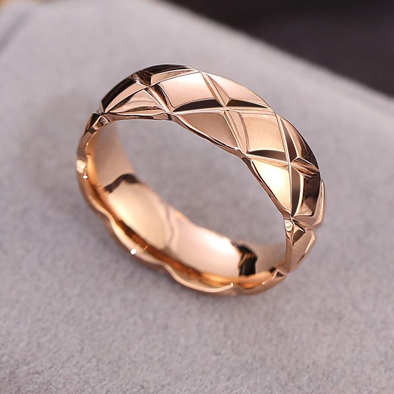 Titanium Steel Ring Hypoallergenic Simple Polished 18k Stainless Steel Pinky Ring Fashion Jewelry