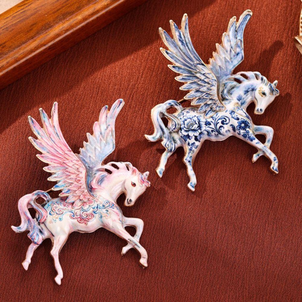 Light Luxury Zodiac Horse Badge Pin Zinc Zinc Alloy New Year Chest Flower Year of The Horse