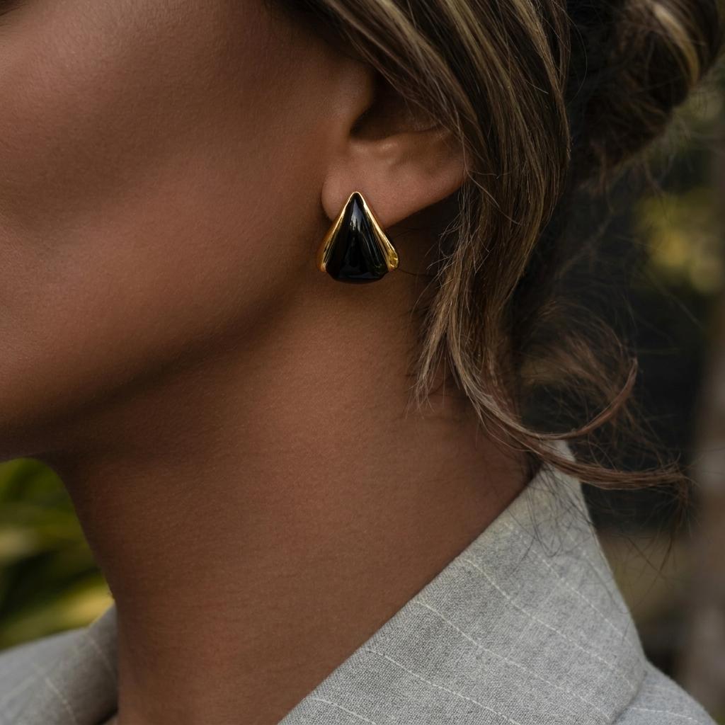 Stainless Steel Irregular U Shape Enamel Hoop Earrings For Women Gold Plated Black White Huggie Earrings Daily Party Jewelry