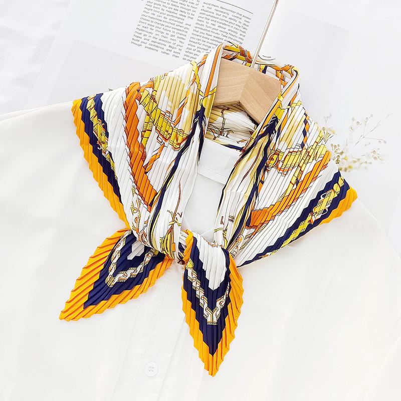 Retro Color Block Crinkled Square Scarf - 70cm Pleated Neckerchief in Imitation Silk for Women