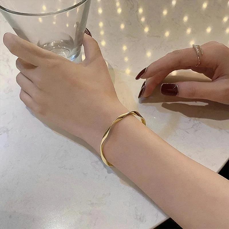 Simple Vintage Irregular Mobius Twist Open Cuff Bangle Bracelets For Women Gold Color Adjustable Zircon
