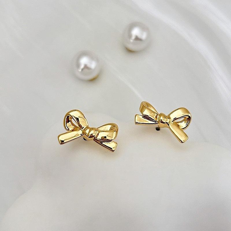 Rose Gold Bow Stud Earrings Light Luxury Fashion Trend Temperament Earrings Fresh And Sweet Versatile High-End Earrings