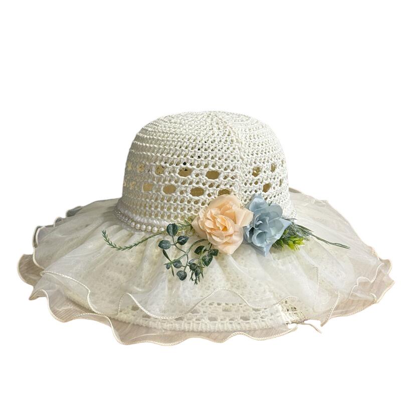 2026Summer straw hat with mesh weave diy The flowers are stylish and three-dimensional, giving a sophisticated look and making the face appear
