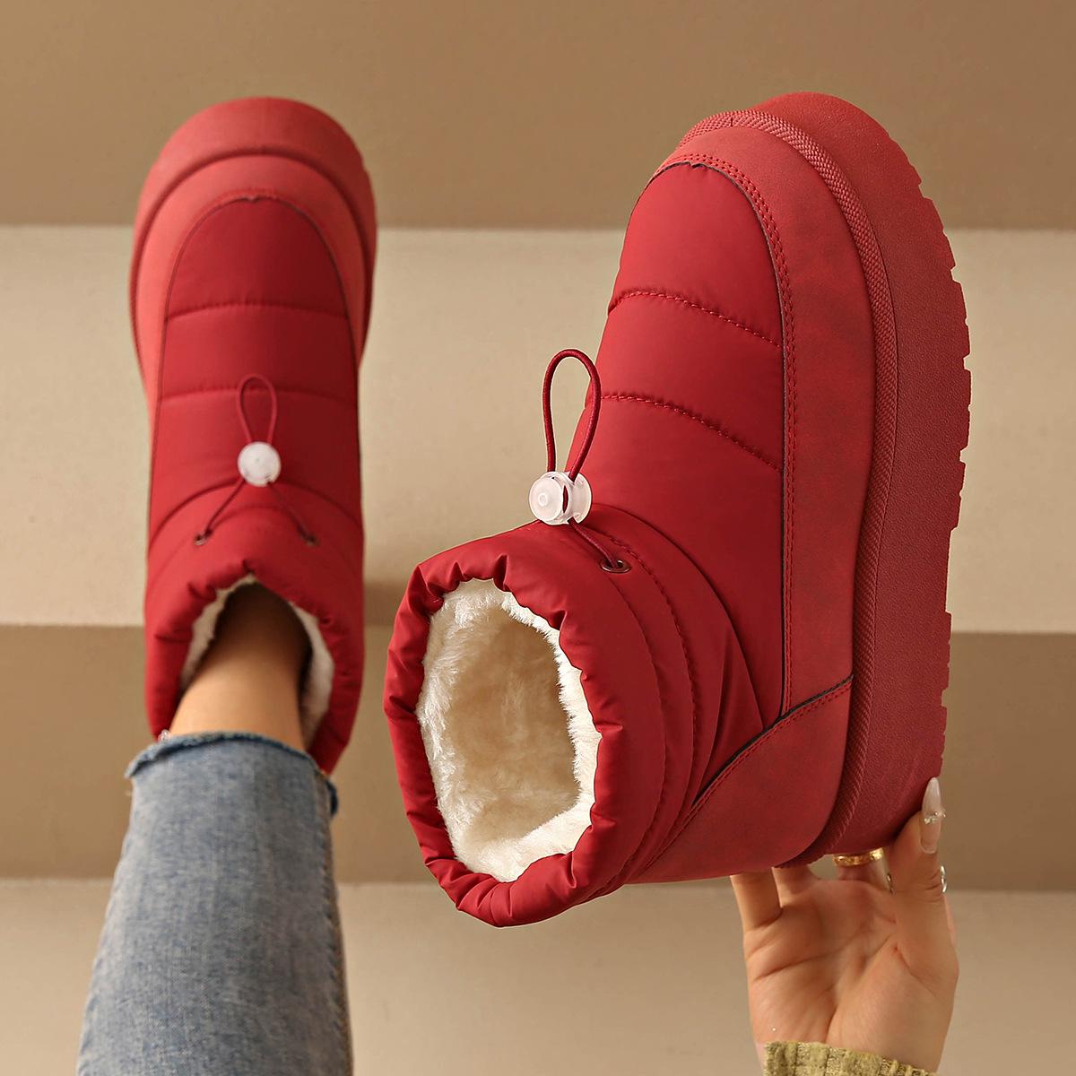 

Women s 2025 Winter Outdoor Non-Slip Snow Boots with Thick Velvet-Lined Ankle and Platform Sole. 39 червоний