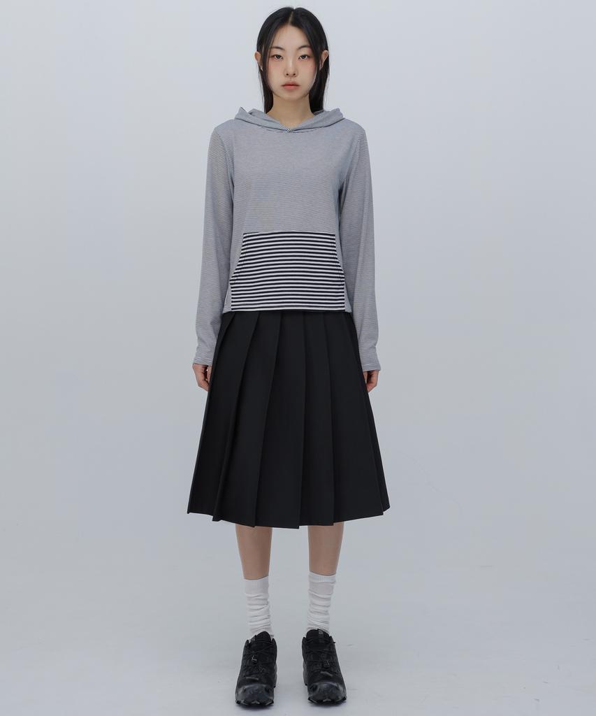Chix Classic Pleated Midi Skirt Black