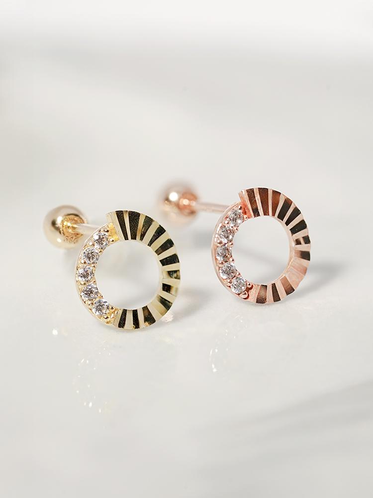 Minimalpiercing 14K Jackpot Round Cut Cubic Piercing Earrings