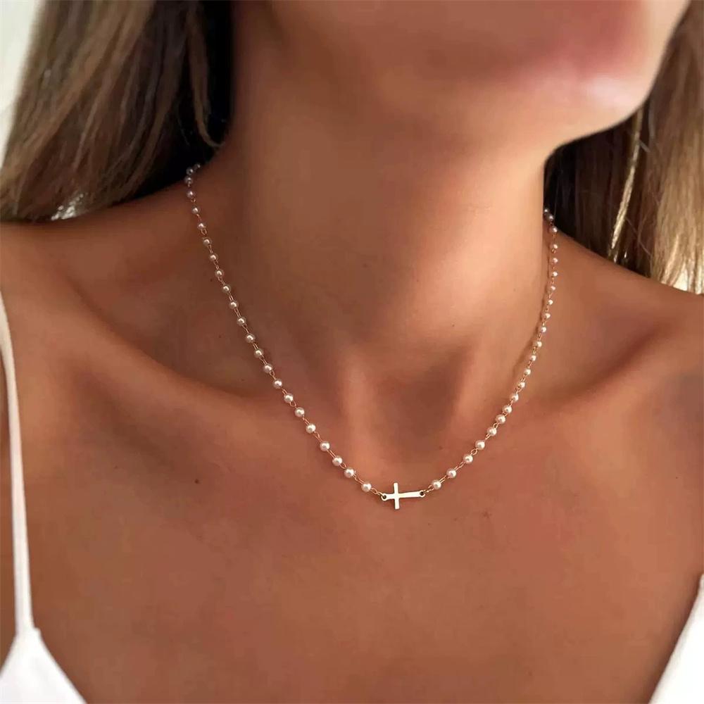 

Simple Imitation Pearl Choker Necklace with Cross Necklace Pendant Fashion Necklace Gift for Friend Office Lady Neck Zircon