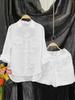 Ensemble deux pièces pour femmes composé d'une chemise décontractée ample à manches longues et à col, et d'un short, parfait pour le printemps et l'été(Commander une taille au-dessus)