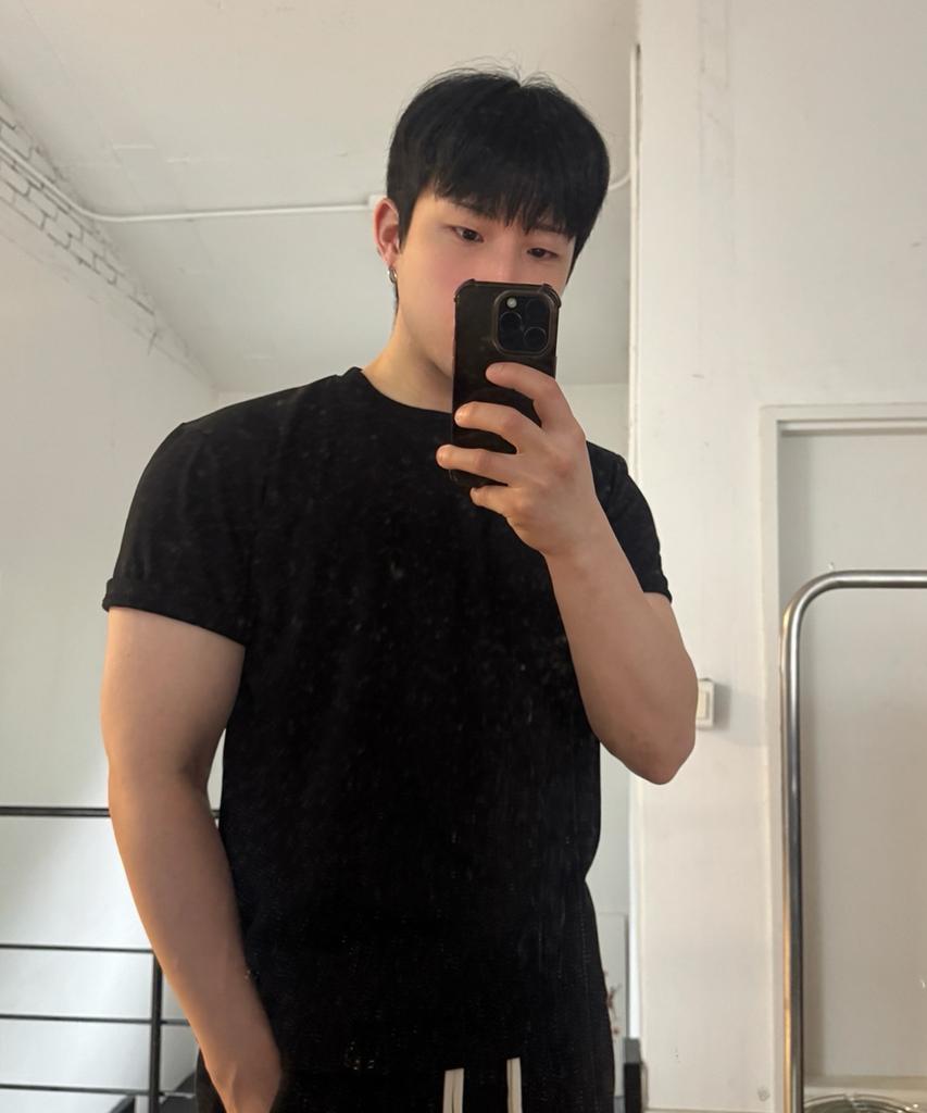 SENTAIR Essential Muscle Fit Crop Short Sleeve T-Shirt_Black