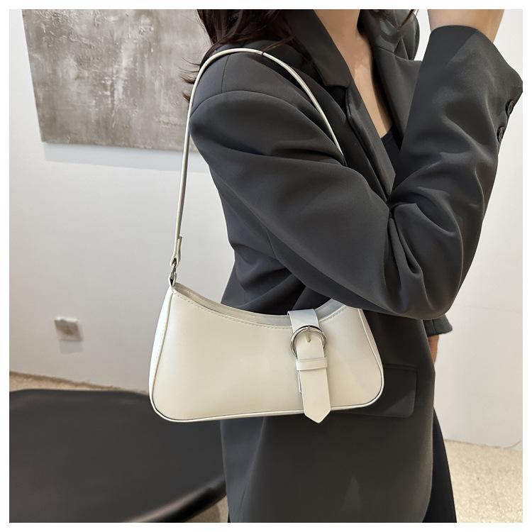 Chic Faux Leather Underarm Bag for Women Trendy Single Shoulder Crossbody Purse Fashionable French Style Daily Handbag CLE