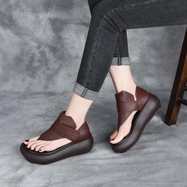 Mote Med Utesandaler Myk Damesko 2025 Sommer Tresko Med Hæl Flip-flops Plattform Medium Jenter Tykk Mote Lav Korrigerende V