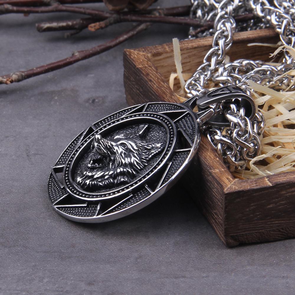 Stainless Steel Wolf Head Norse Viking Pendant Necklace for Men Never Fade with Wooden Box Christmas Gift