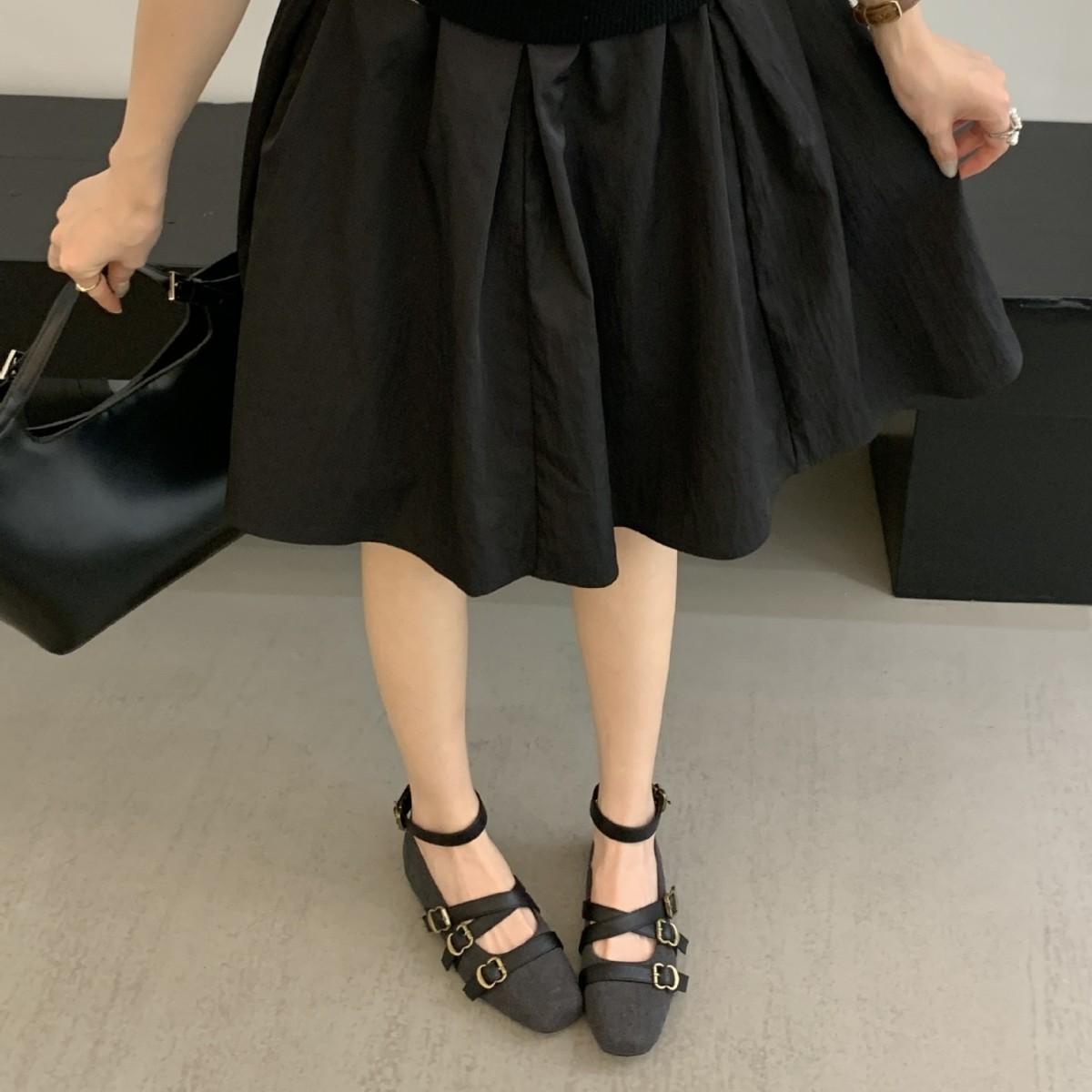 

Dark wind square head shallow mouth belt buckle ballet shoes soft sole inner height increase fashion single shoes women 40