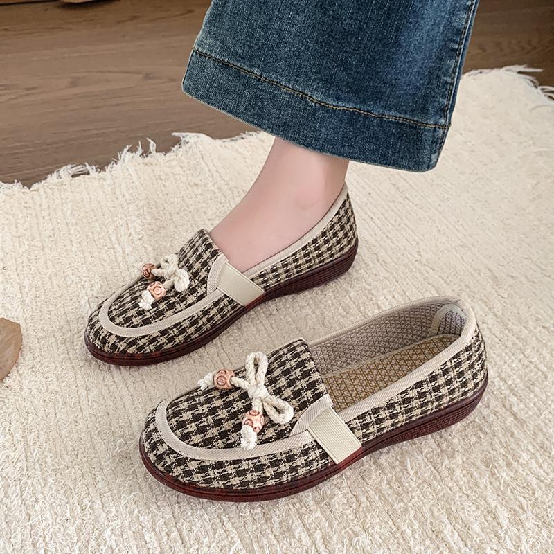 Fashion Flat Canvas Woman Footwear Shoes for Women Loafers Slip on Chic Point Hot and Low Price Urban Cotton Fashion Casual