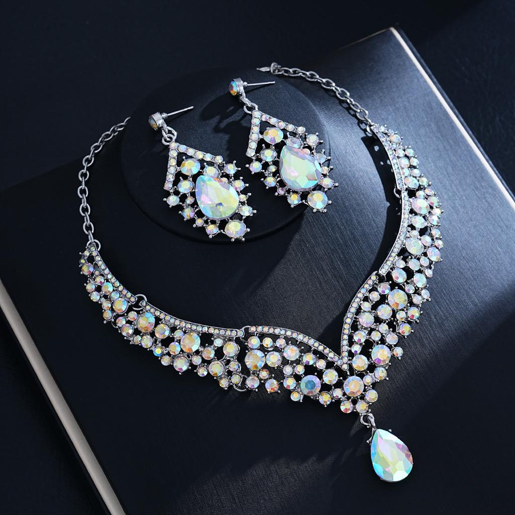 European and American Fashion Light Luxury Necklace Earrings Two-piece Set Bridal Wedding Accessories Dress Set Female 2026