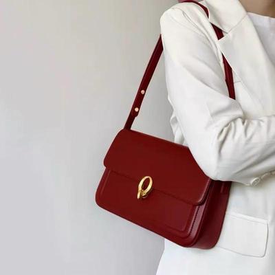 Retro Damen Neue High-End Textur Nische Achseltasche PU Leder Klappe Rot Umhängetasche Quadratische Schultertasche CLE