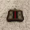 Used Old Gucci Butterfly-shaped Clasp Coin Case Sherry Line