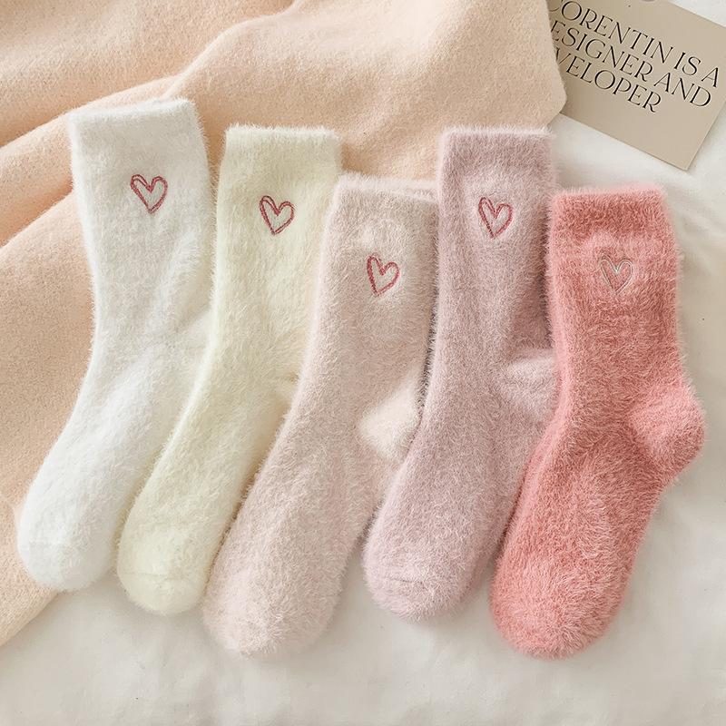 Women's Socks Mid-tube Socks Autumn and Winter Thickened Mink Velvet Embroidered Love Sleeping Floor Socks Winter Warm Socks