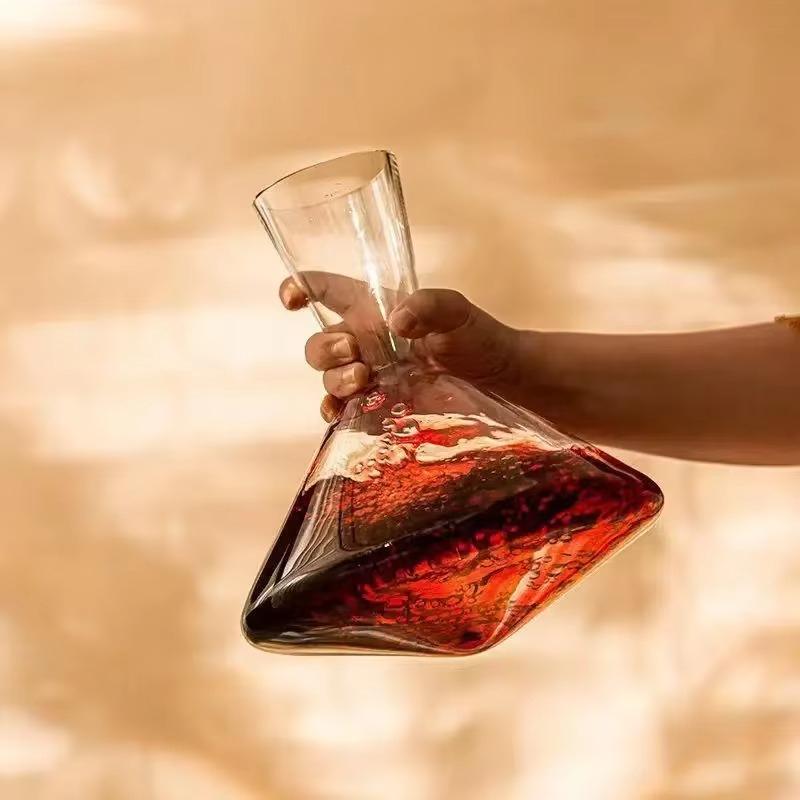 European Crystal Wine Decanter with Rotating Fluted Design - Luxury Home Bar Aerator, Elegant Gift for Wine Lovers