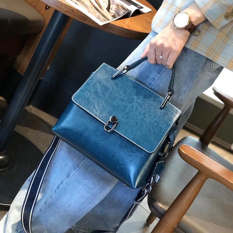 

Genuine Leather Wide Belt Shoulder Crossbody Bags For Women Trend Designer Short Handle Ladies Handbags Premium