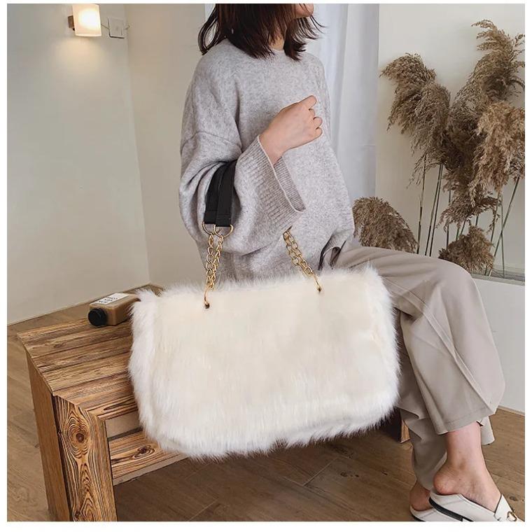 New Fashion Women's Designer Bag Soft Fur Quality Large Capacity Shoulder Bag Chain Large Bags