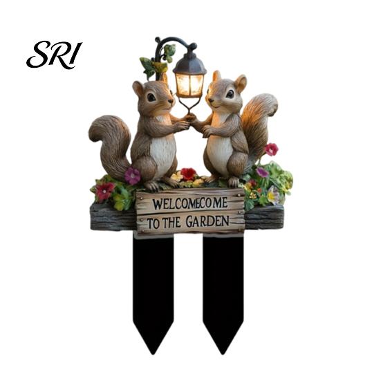 Acrylic Garden Decor Two Squirrels Decorative Stake, Welcome to The Yard Accessory Art, Street Lamp Squirrel Sign for Outdoor Lawn Pathway Decoration