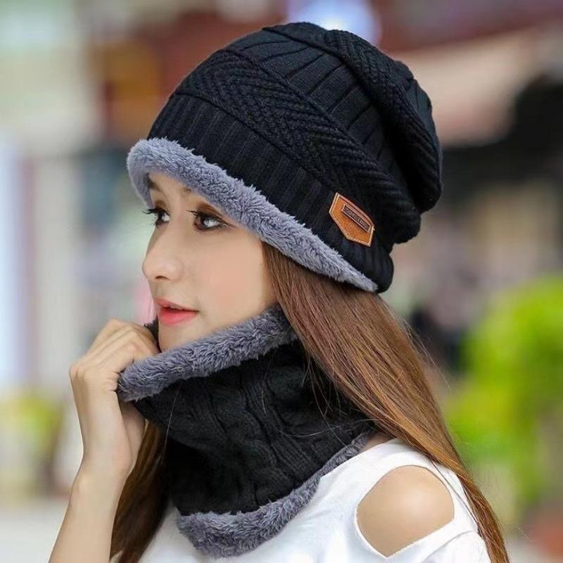 New Autumn and Winter Fleece Thickened Ear Protector Wool Hat Women's Cycling Cold Winter Knitted Cotton Hat Trend