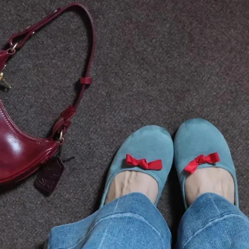 fashion Ladies Shoes 2024 High Quality Shallow Women's Flats Fashion Solid Plus Size Bean Flat Shoes Hot Sale Round Toe Flat Low Heels