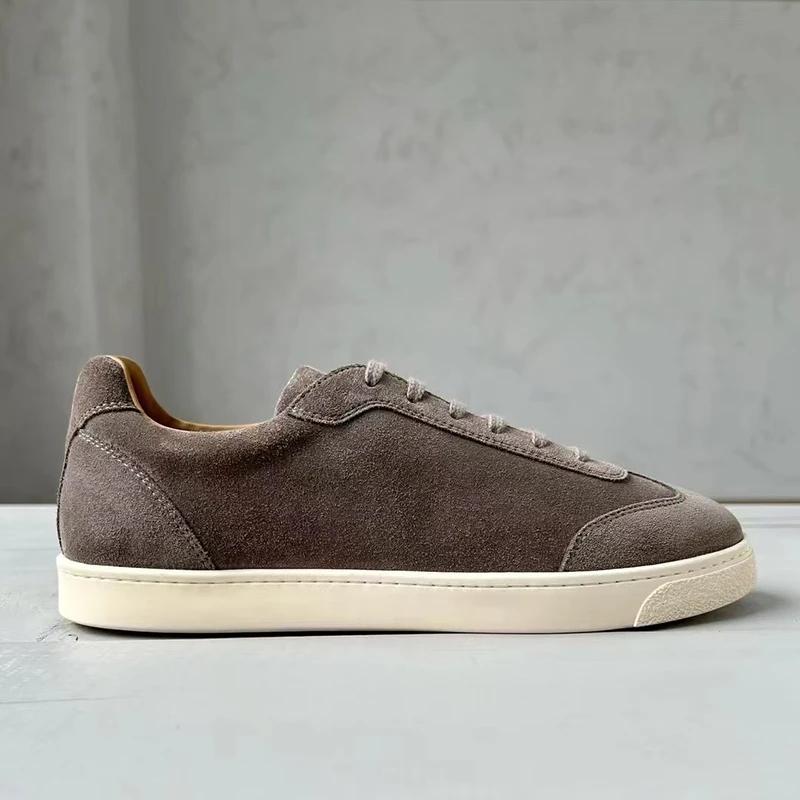 

Премиальные мужские замшевые повседневные туфли Осень Зима Уютные Износостойкие Мягкая подошва Низкие кеды Роскошный стиль Old Money 44 темно серый