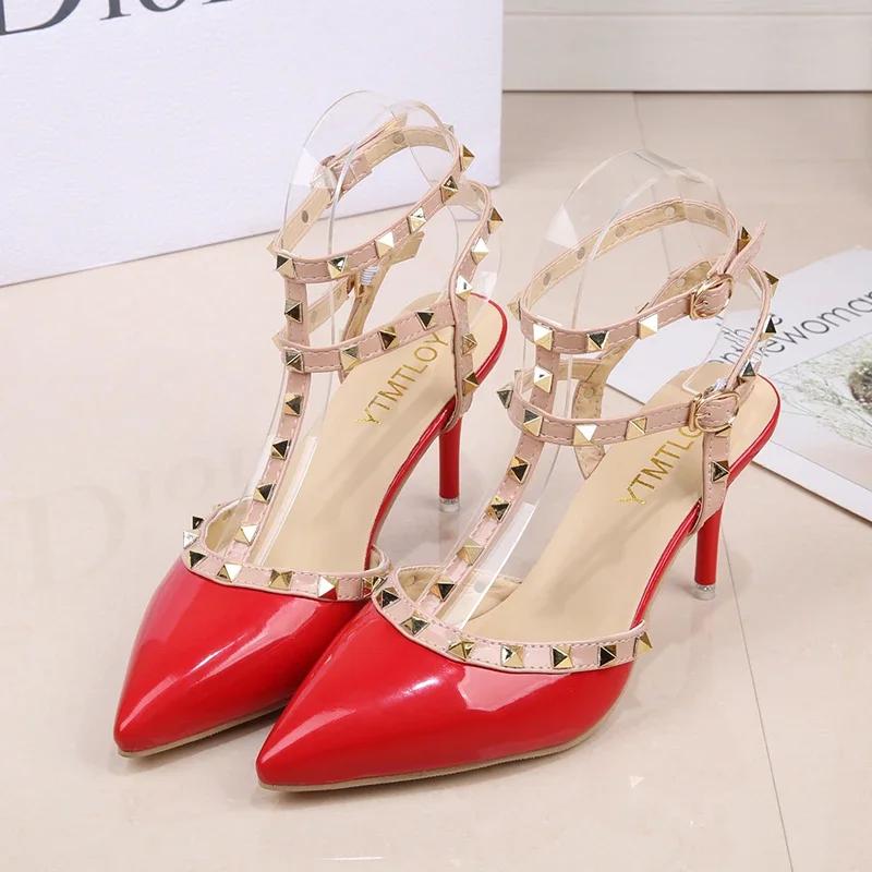 2024 de primăvară noi tocuri înalte femei cu toc stiletto sălbatic sexy vârf ascuțit cu nituri unice pantofi femei sandale cu vârful degetelor femei