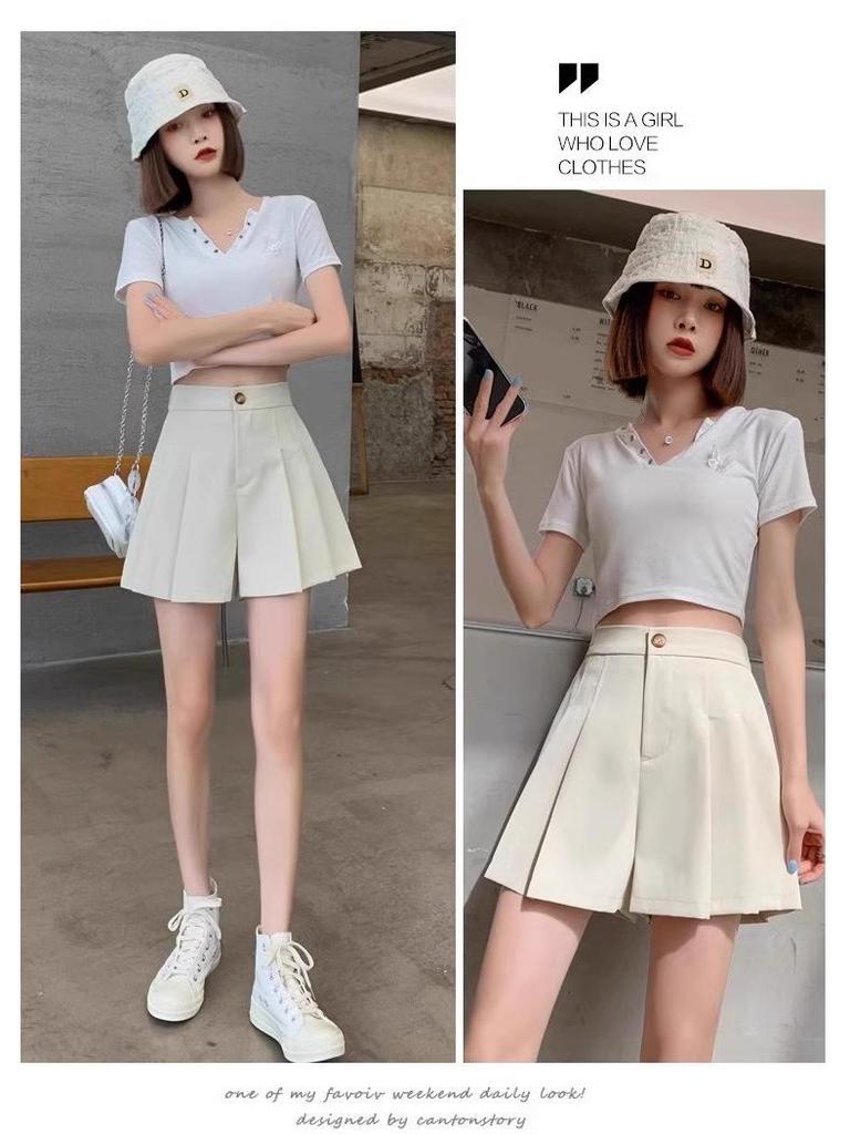 Women's High-Waist Black Casual Summer Shorts, Petite A-Line Wide-Leg Design, 2024 Collection.