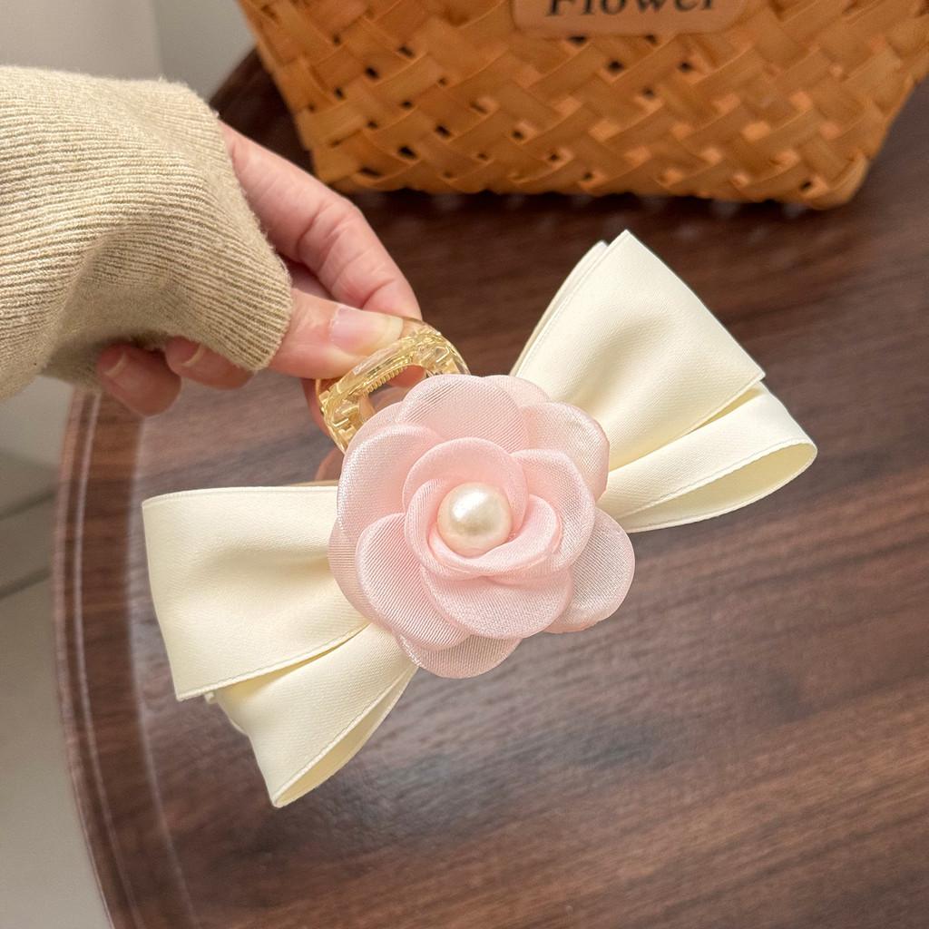 Elegant Korean Style Bow Hair Clip In Stylish Colors With Pearl Detail For Women
