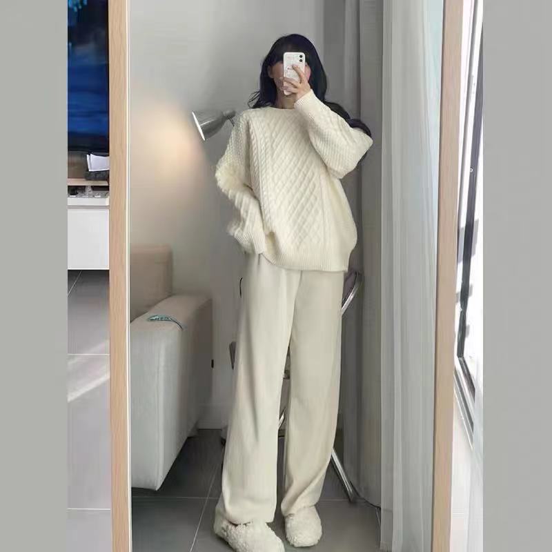 Autumn and Winter Fried Dough Twists Round Neck Pullover Sweater for Women