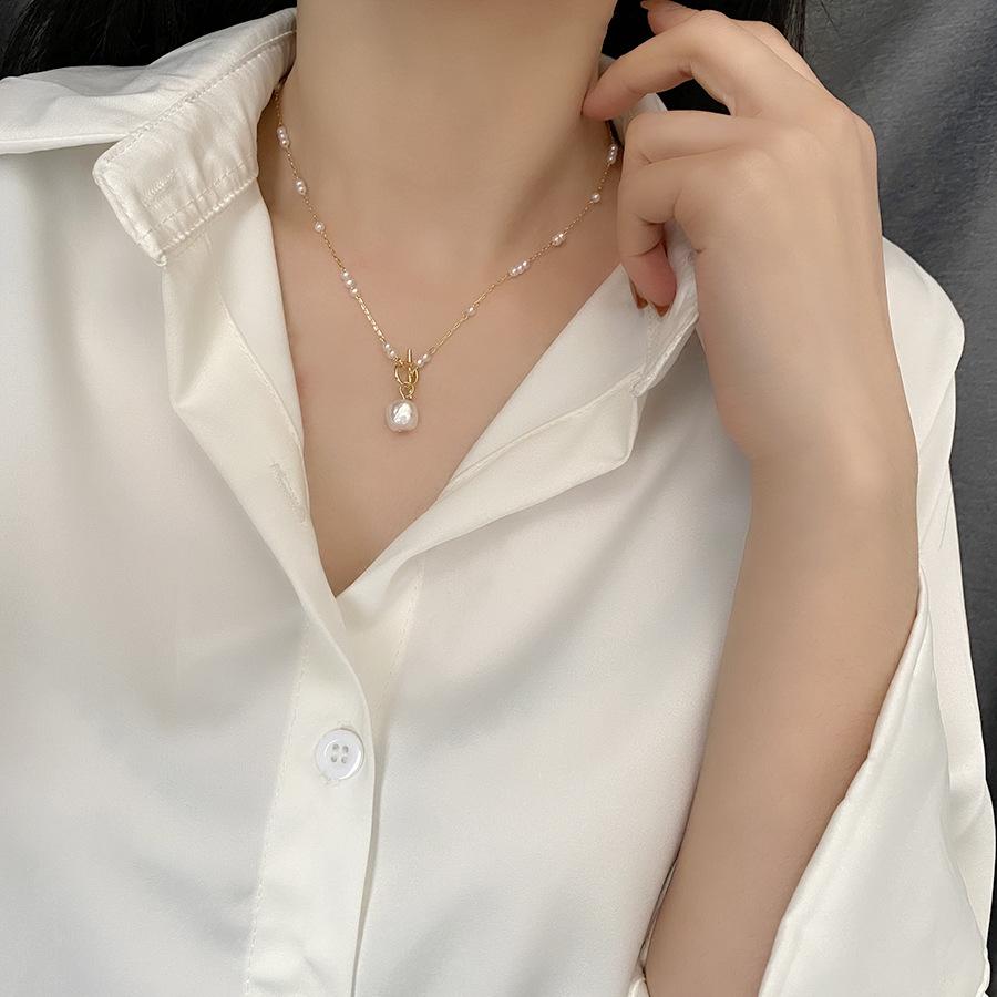 2022 New Luxury Gold Clavicle Chain: Simple Freshwater Pearl Choker Necklace