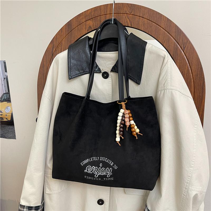 

Wine heart puff bag new women s bag niche design high-end embroidery shoulder messenger bag solid color versatile чёрный