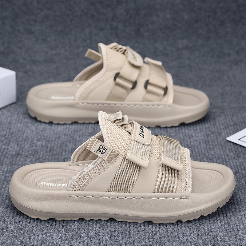 Slippers men's summer wear 2025 new men's outdoor wear-resistant stepping shit feeling casual versatile sports beach sandals