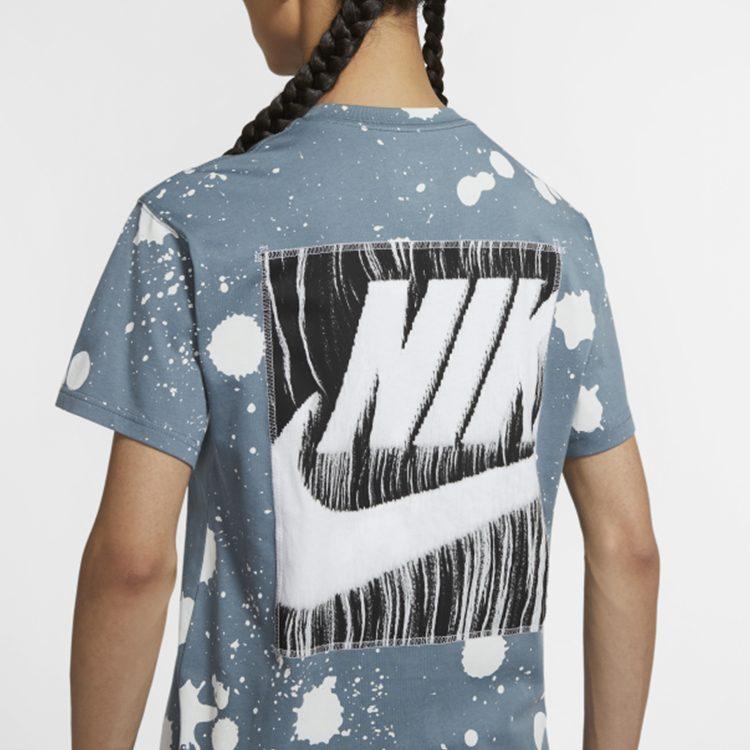 Nike T Shirts Men's Ozone Blue Crew Neck Moderate Straight Fit CW0381-031