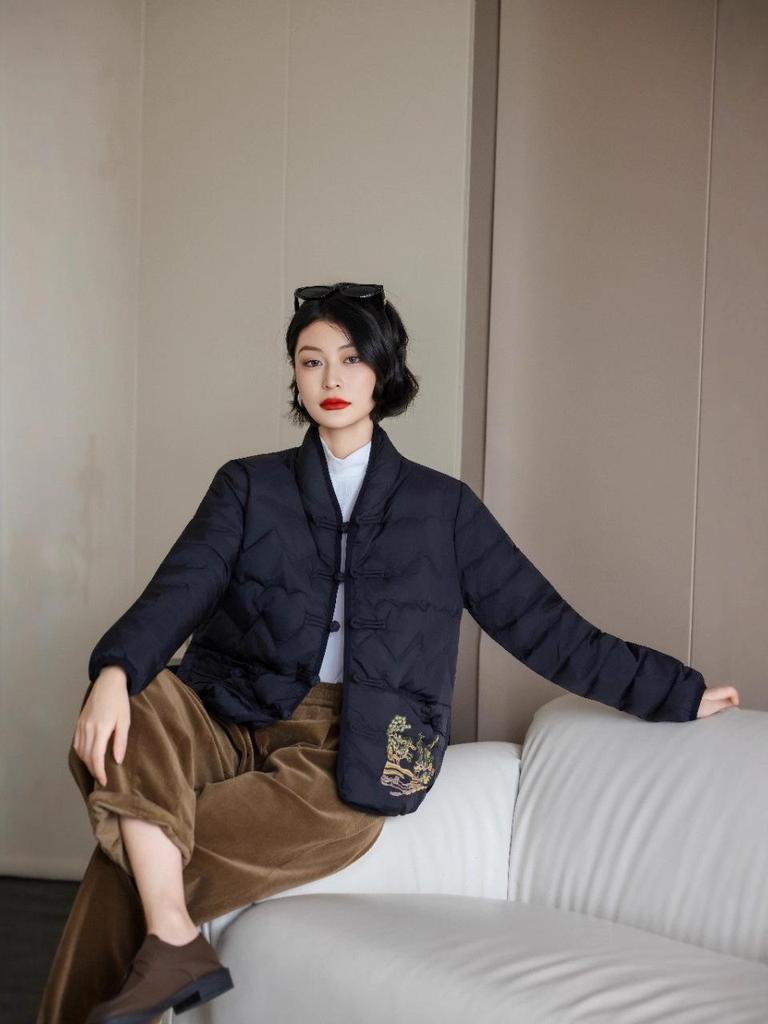 Chinese Style Embroidered Stand-up Collar Down Jacket with Frog Buttons