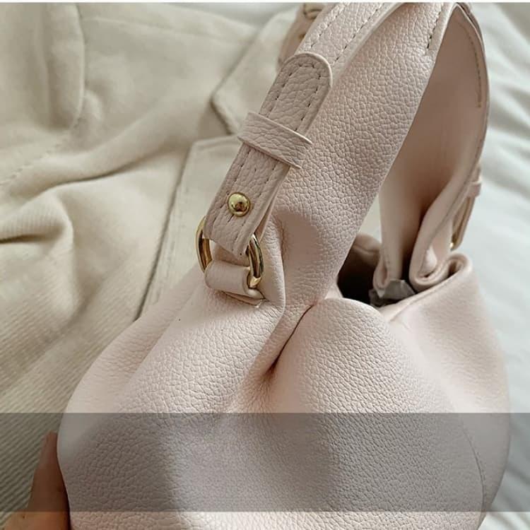 New fashion portable women's bag shoulder messenger bag