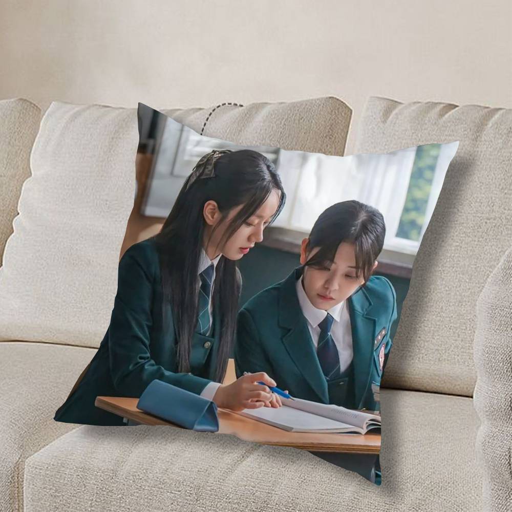 L-Lee Hyeri C-Chung Subin-ES Pillow Case Pillow Case Living Room Sofa Cushion Cover Suitable For Home Bedroom Room Decoration