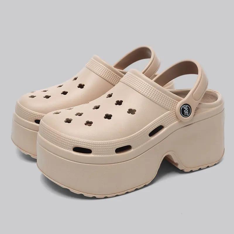 Fashion Women Slippers Platform Metal Decoration Sandals Wedges Shoes Outdoor Clogs Thick Sole Slipper Ladies Flip Flops Garden Shoes