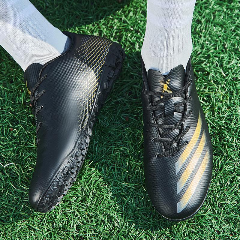 Cristiano Ronaldo Messi football boots, teenagers and students long spikes and nails competition training sneakers