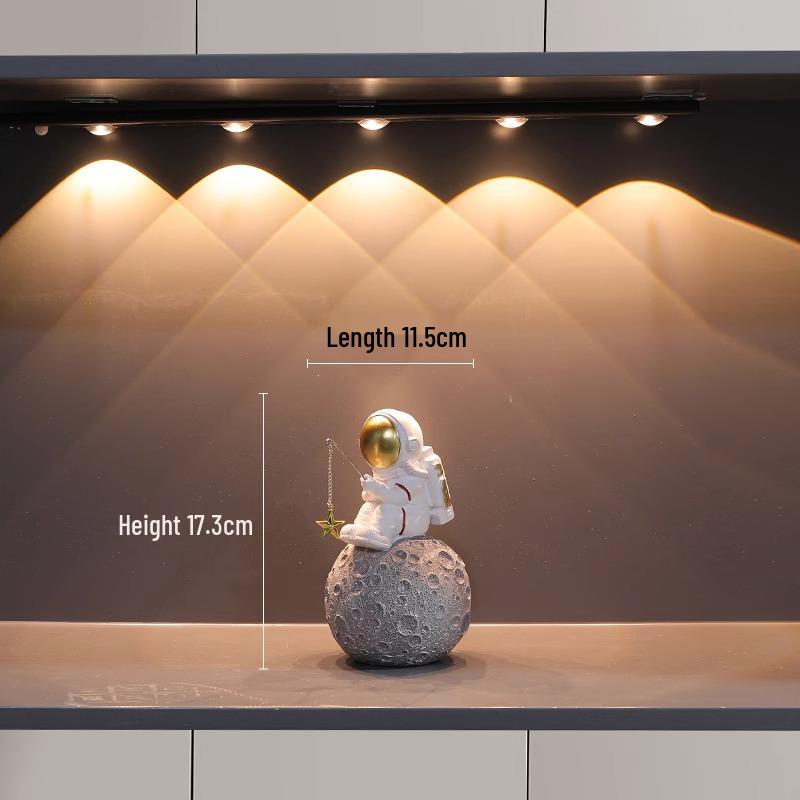 Astronaut Boy Globe Ornament: Luxurious Birthday Gift & Decorative Piece for Living Room or Wine Cabinet.