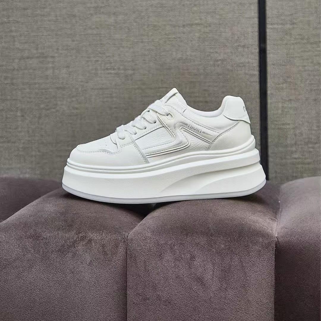 

Little white shoes women s autumn new versatile leather platform sports casual shoes lightweight small height-increasing board shoes 40