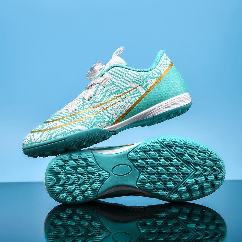 

Детские футбольные бутсы 2025 года студенческие профессиональные TF с шипами для тренировок для мальчиков и девочек кроссовки с вращающейся пряжкой 38
