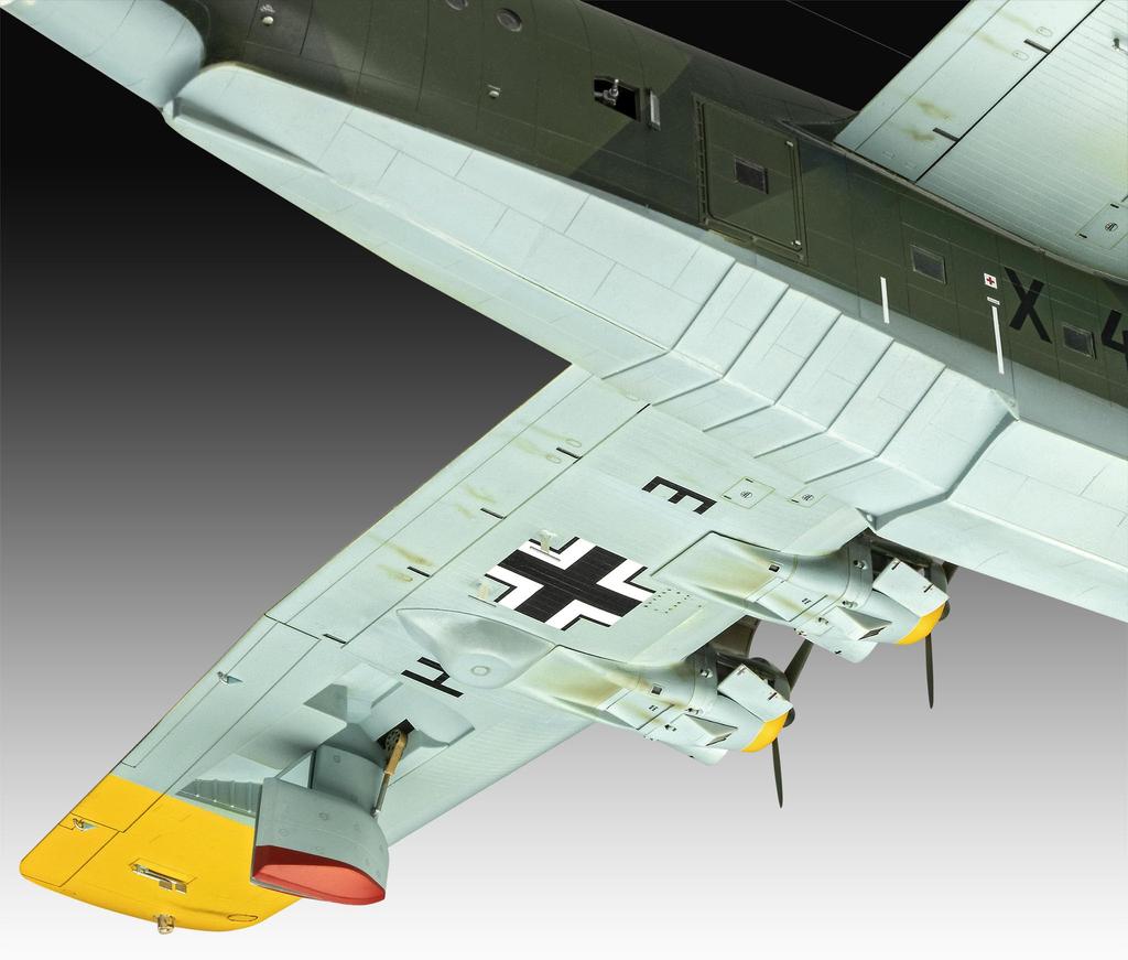Revell German Blohm Voss BV222 Wiking Plastic Model Kit 03792 1/72 & (Airplane)