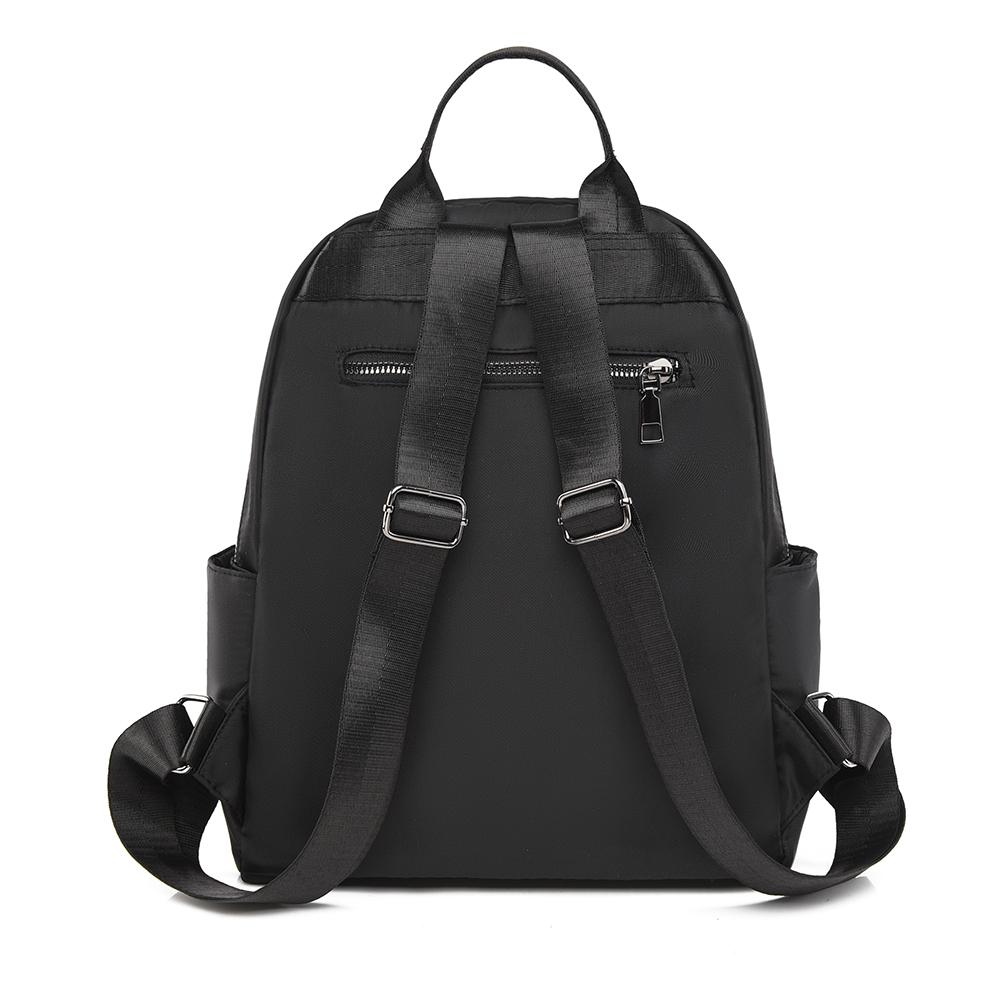 Women's Large Capacity Backpack Rhomboid Rivet Backpack
