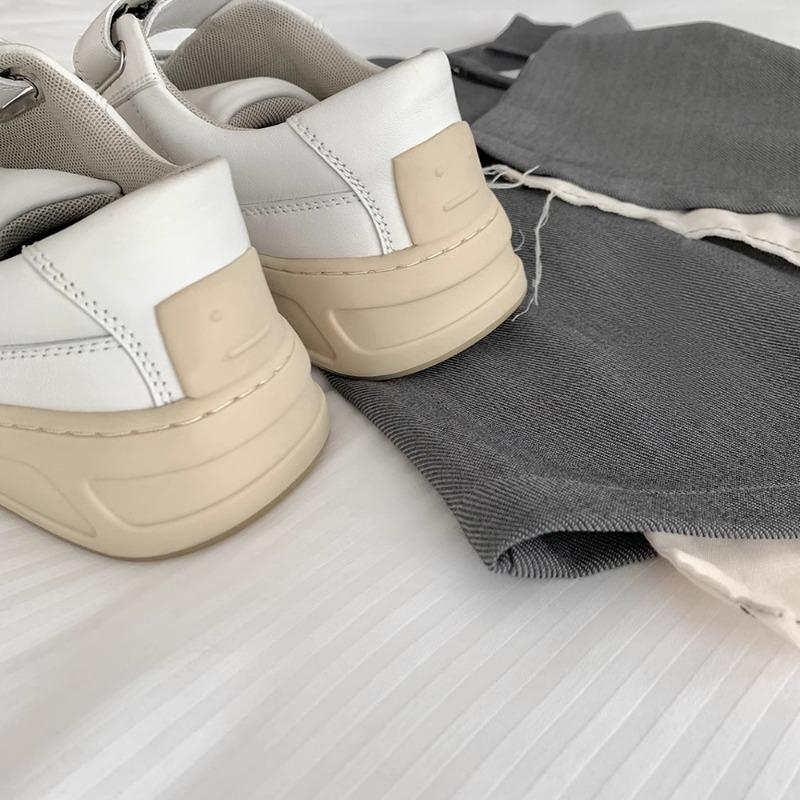[SheII] Smiley Girl~ Acn * Velcro Platform Sports Casual Shoes Women's Little White Shoes Board Shoes
