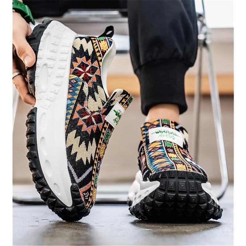 Breathable and comfortable men's sports shoes, fashionable thick-soled sports shoes