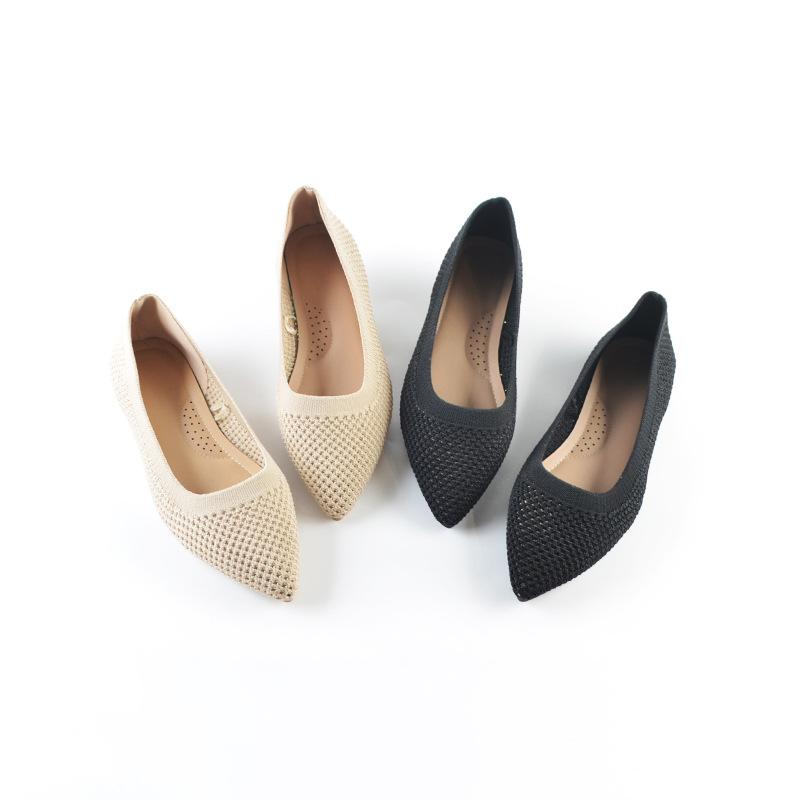 Soft-soled fly-woven single shoes, new spring and summer one-pedal women's shoes, flat-soled large-size knitted pointed boat shoes